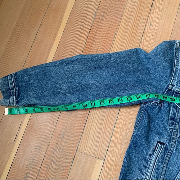 Vintage Levi’s Denim Jacket 70506-0216 Medium Blue Wash - Picture 7 of 9